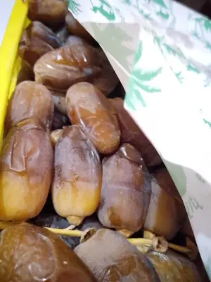 دقلة نور شمروخ صندوق  7.5 كلغ